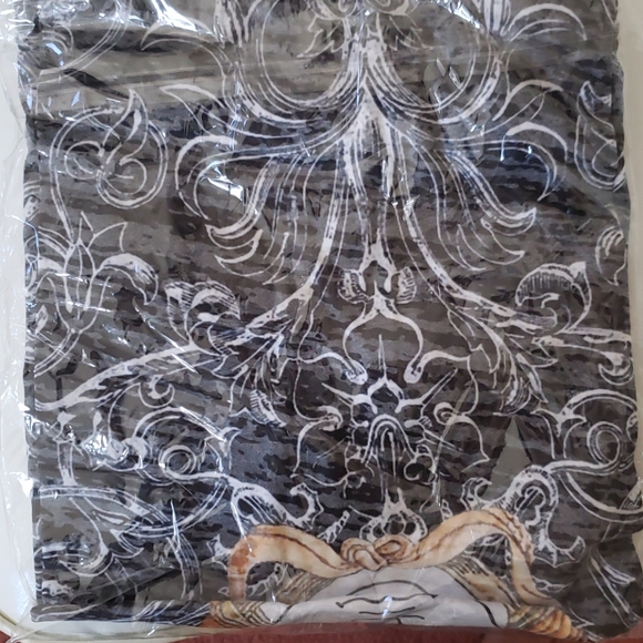 Iconic Medusa men's t-shirt - Picture 2 of 2